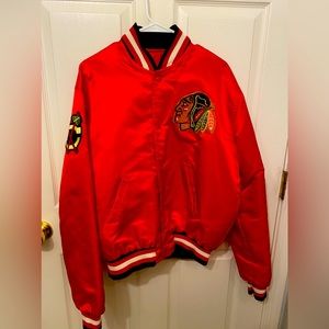 Vtg Chicago Blackhawks starter jacket . Size L